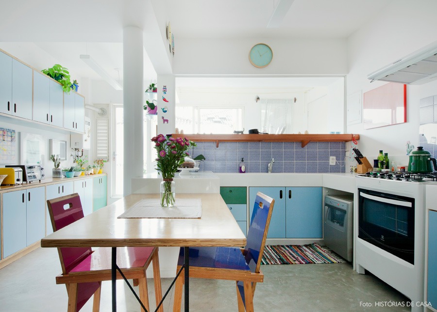 22-decoracao-cozinha-aberta-cores-azul-integrada