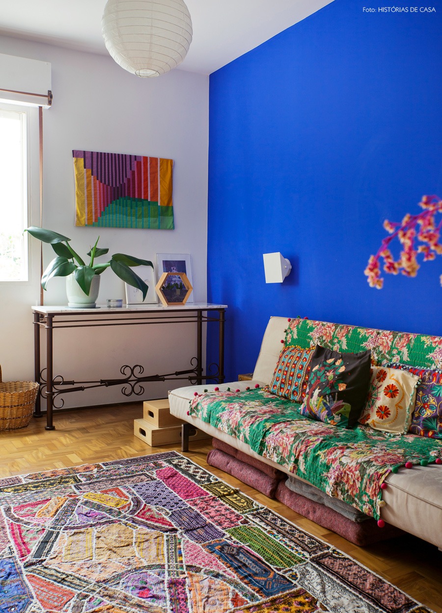 30-decoracao-quarto-estampas-parede-azul-cores