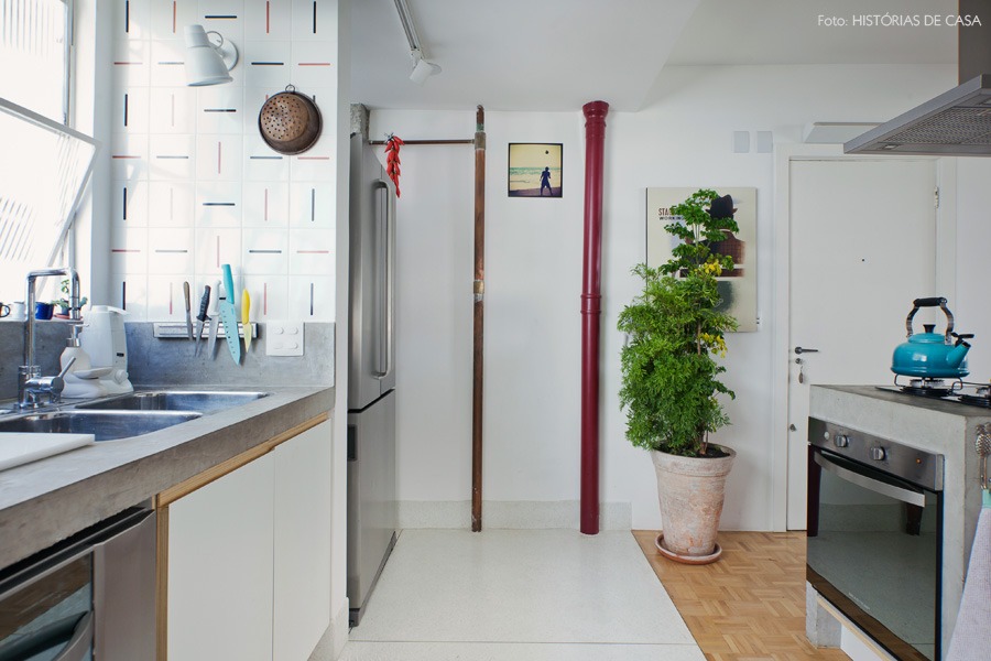 32-decoracao-cozinha-integrada-piso-granilite-tacos-plantas