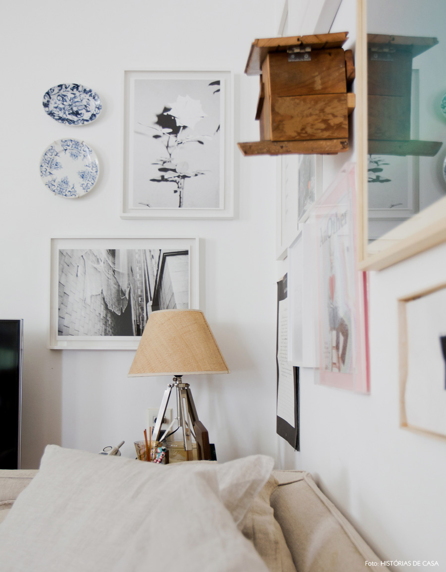 10-decoracao-sala-estar-parede-quadros-quina