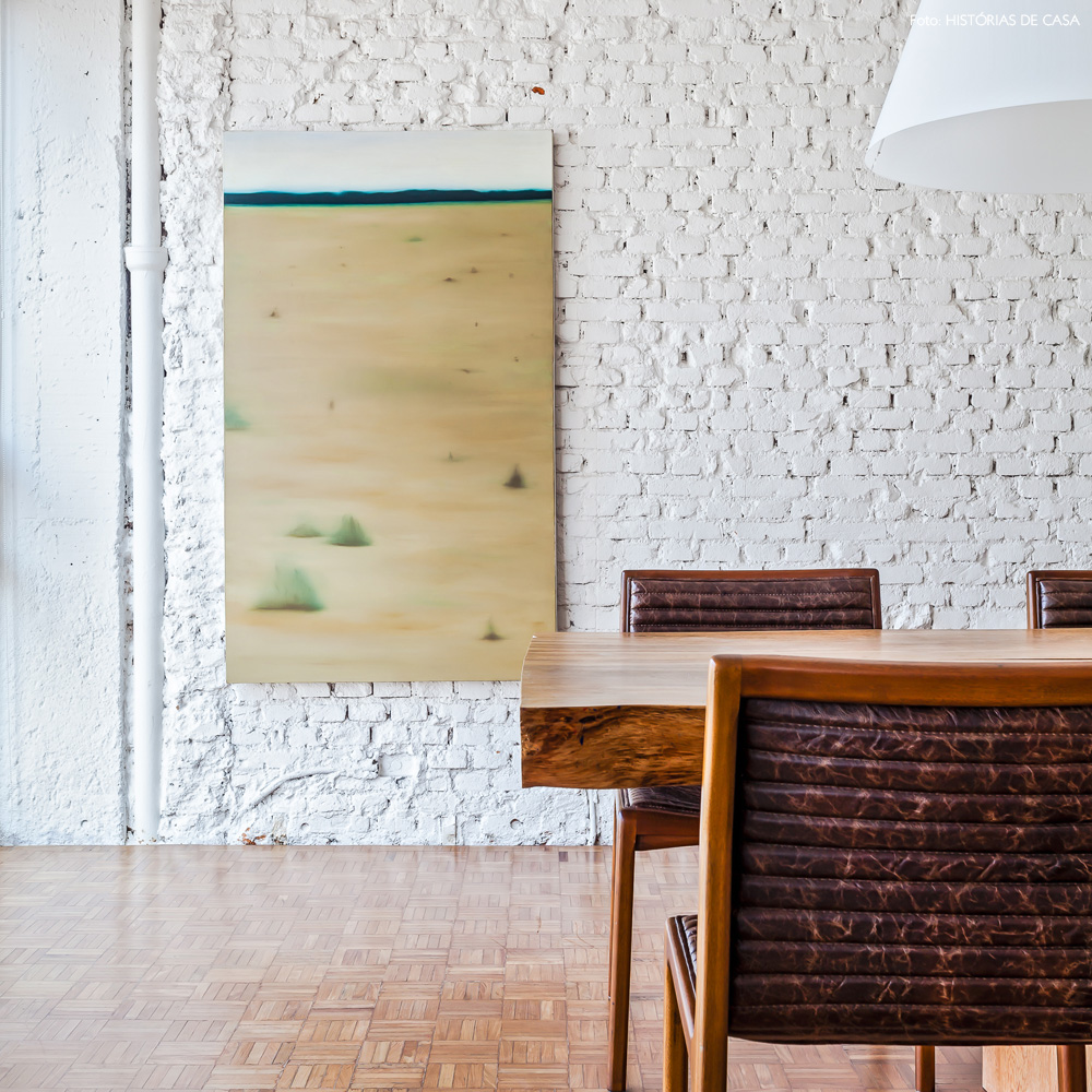 21-decoracao-sala-de-jantar-mesa-madeira-rustica-tijolinho-branco