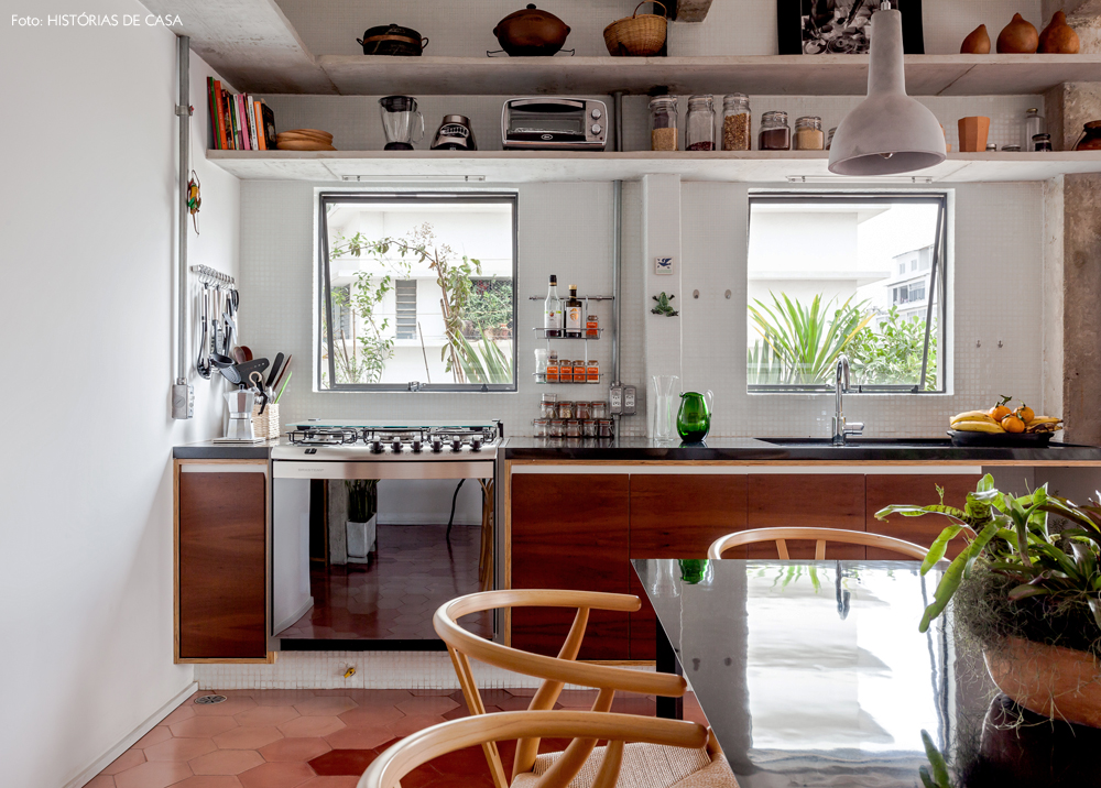 20-decoracao-apartamento-integrado-cozinha-concreto-granito-preto